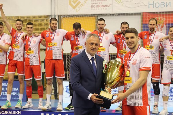 prvak-vojvodina-8441246E76258-5743-0ABB-604D-D0D32CCA14F0.jpg