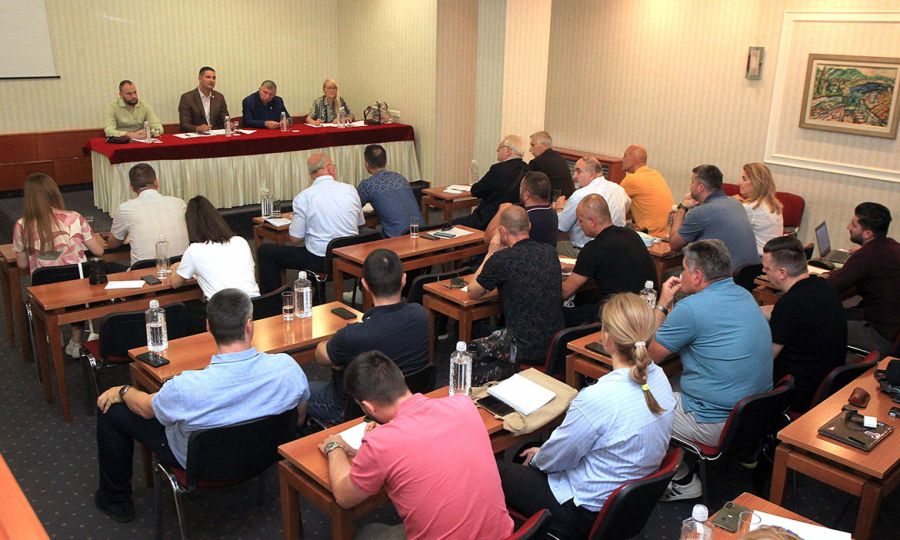 Predstavljena nova baza podataka i portala OSS za sva odbojkaška takmičenja u Srbiji