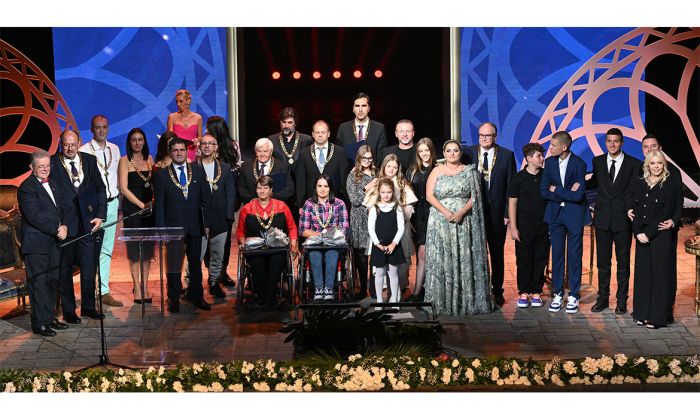 Laureat ženska seniorska reprezentacija Srbije &ndash; nagradu primio Đula Me&scaron;ter